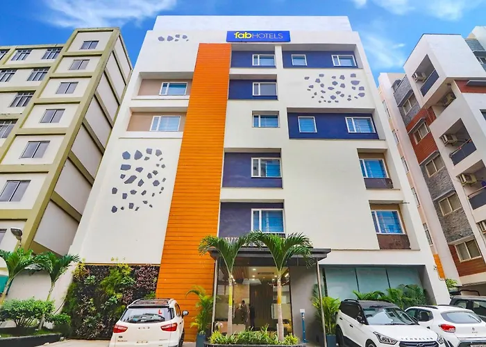 Fabhotel Westside Hi-Tech City